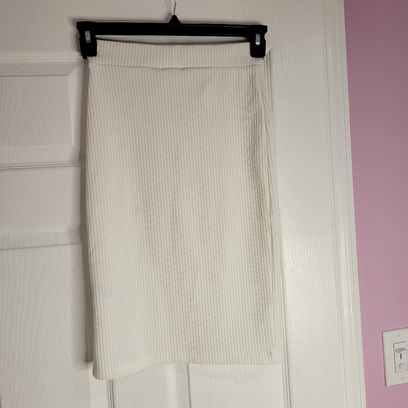 4th & Reckless zip through pencil midi skirt in white - Picture 4 of 6